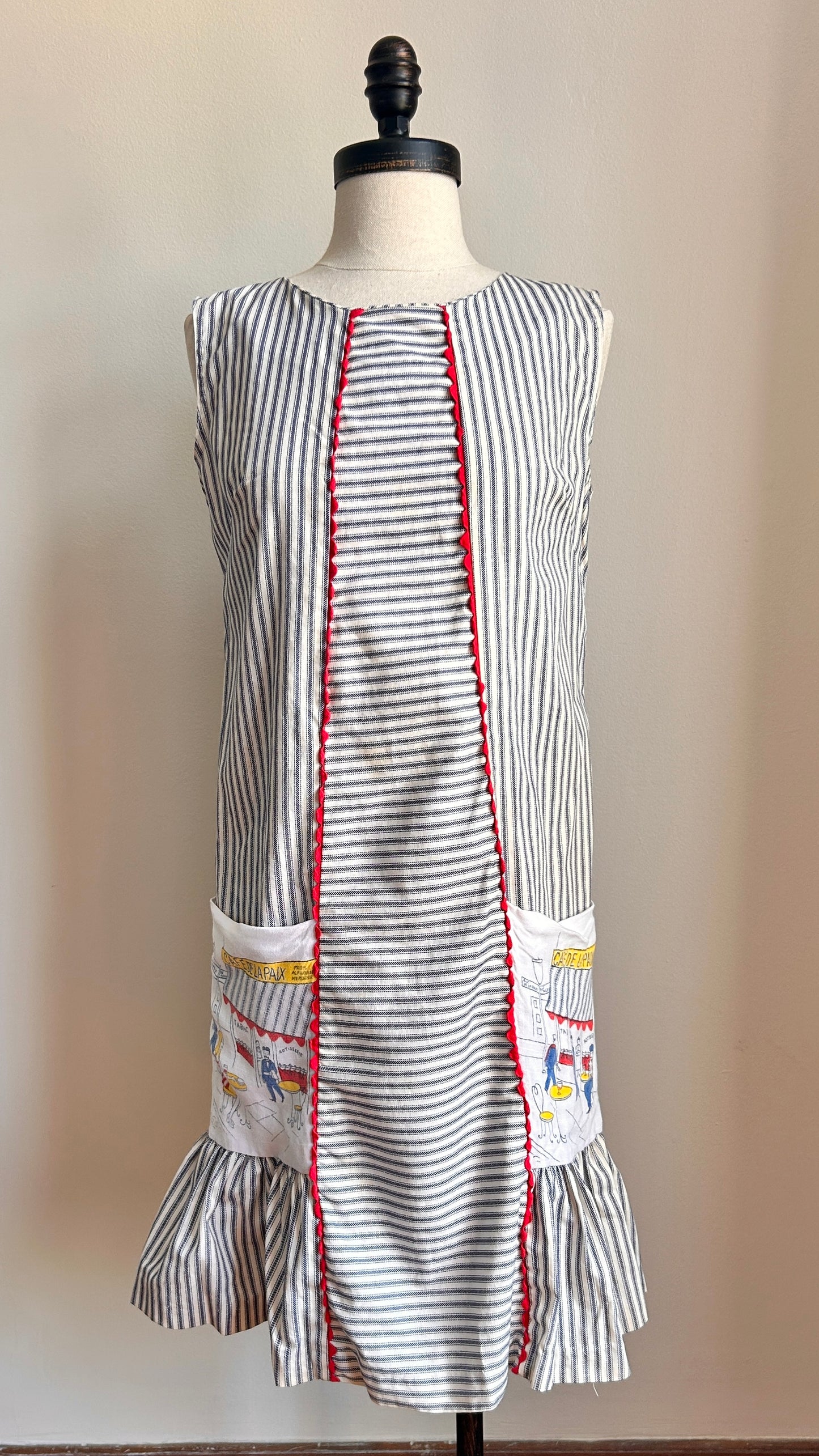 1950s striped mini shift dress with illustrated pockets, sz. small