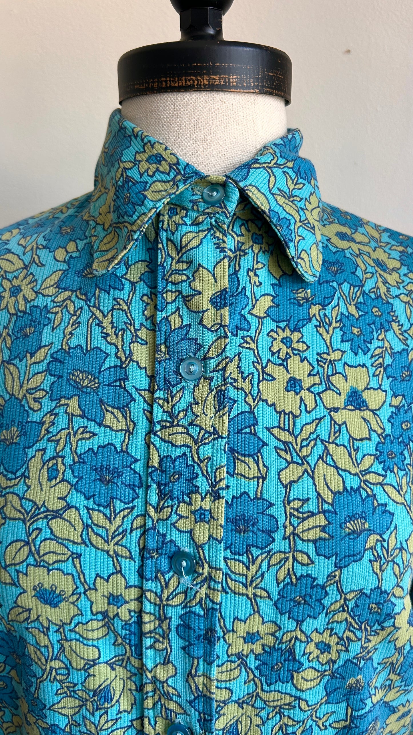 1970s blue floral shirt dress, sz. small