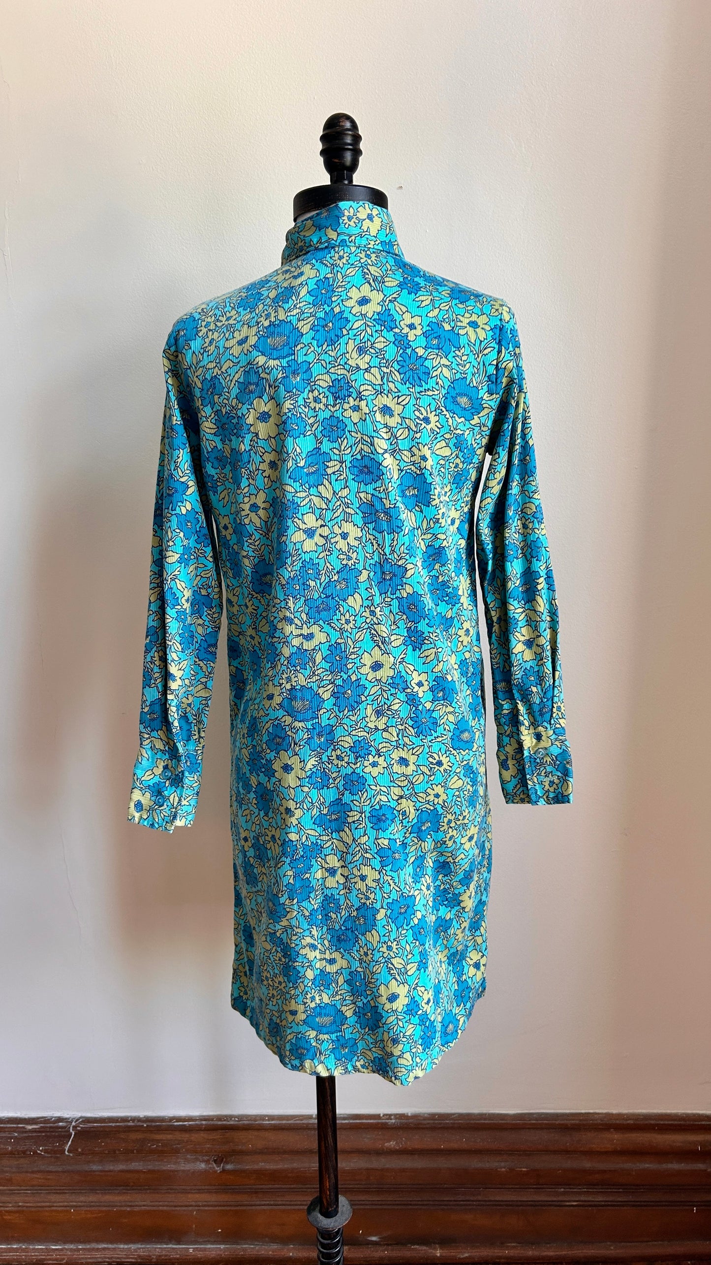 1970s blue floral shirt dress, sz. small