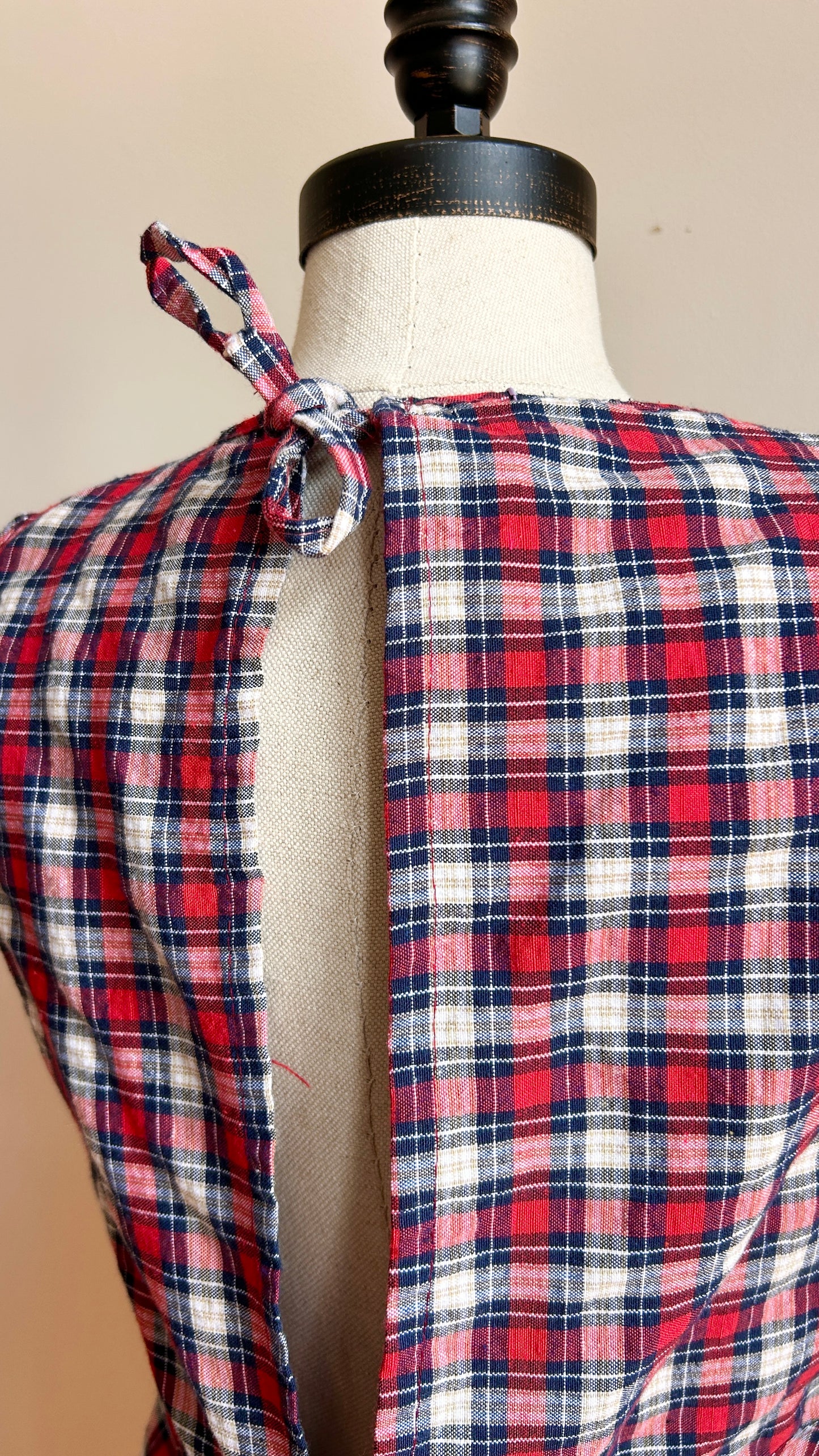 1960s red plaid apron top, sz. small