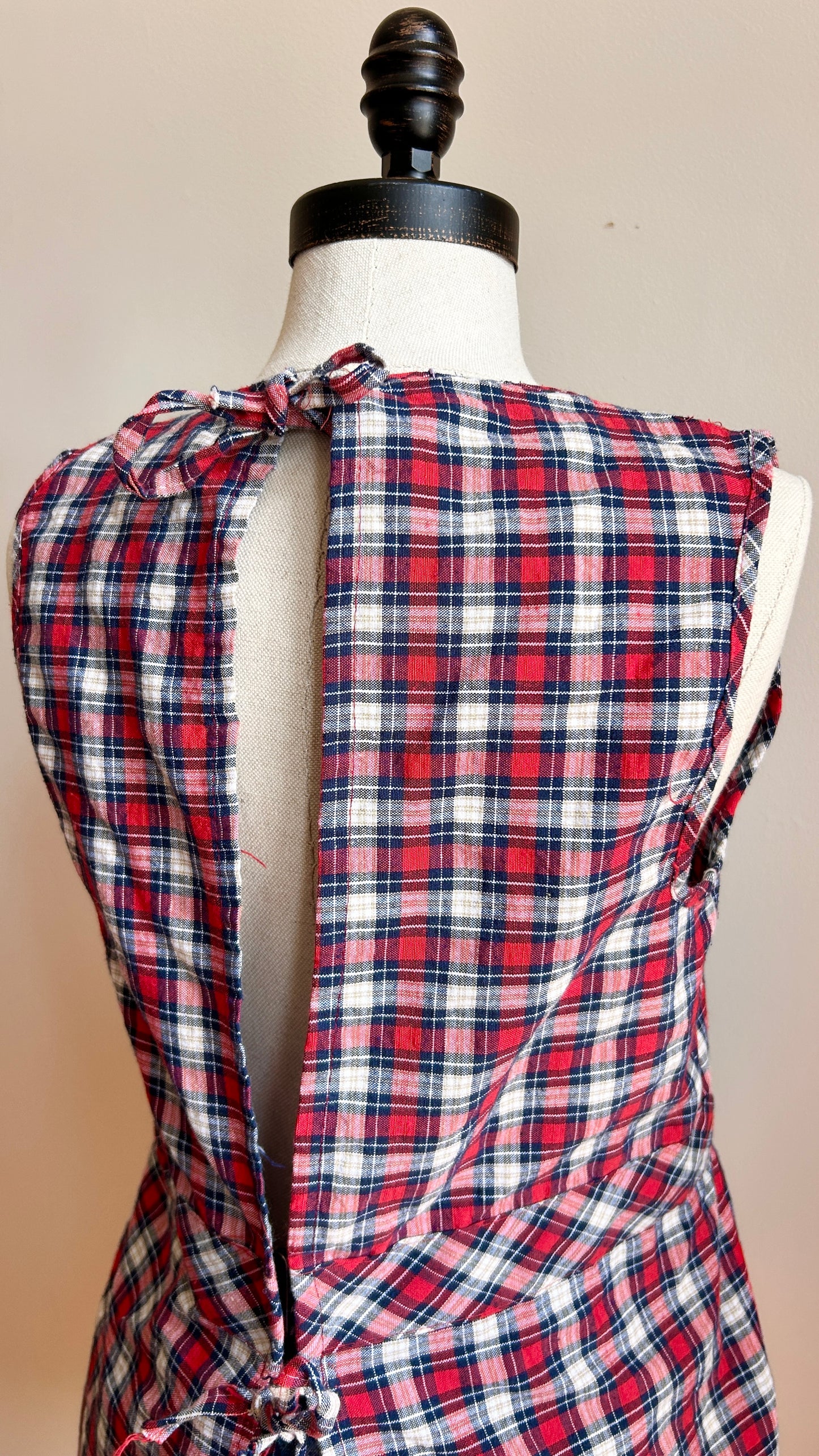 1960s red plaid apron top, sz. small