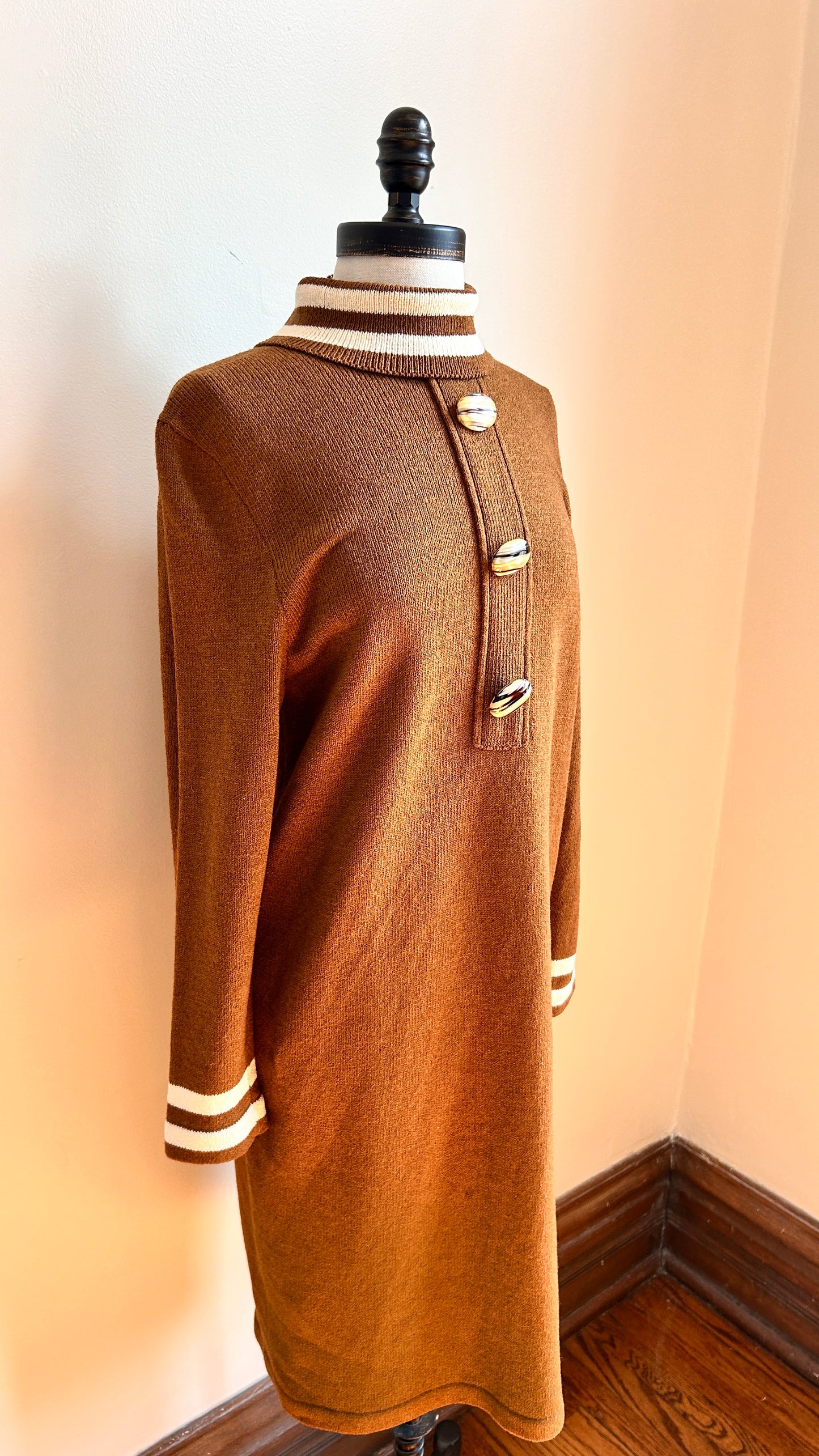 1970s brown + cream sweater dress, sz. medium/large