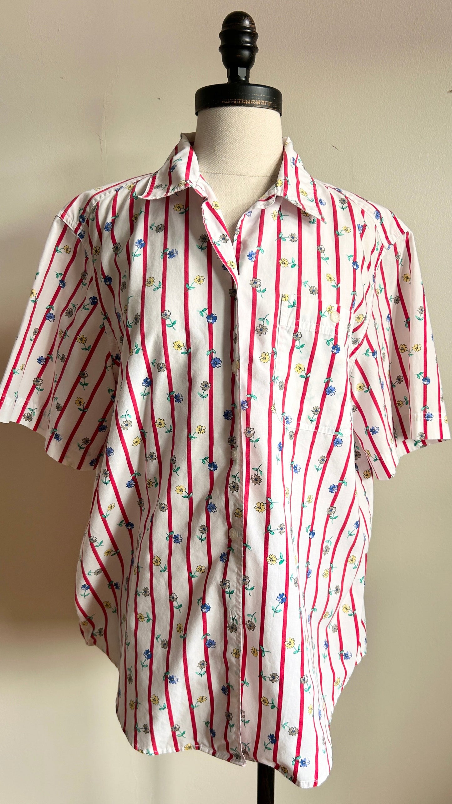 1990s white + red striped floral top, sz. large/XL