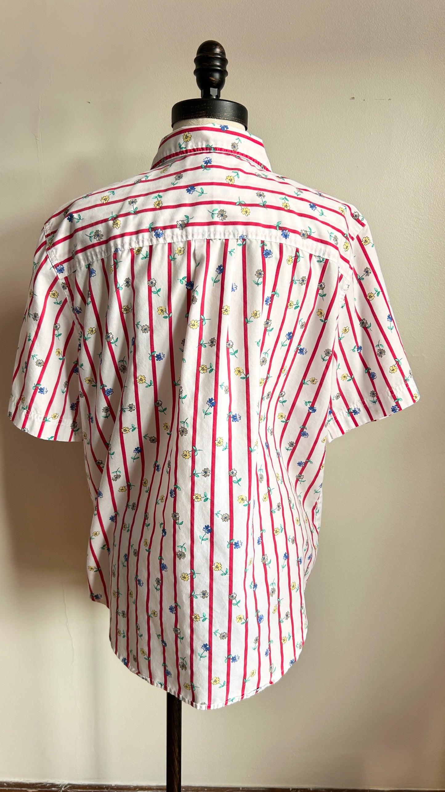 1990s white + red striped floral top, sz. large/XL