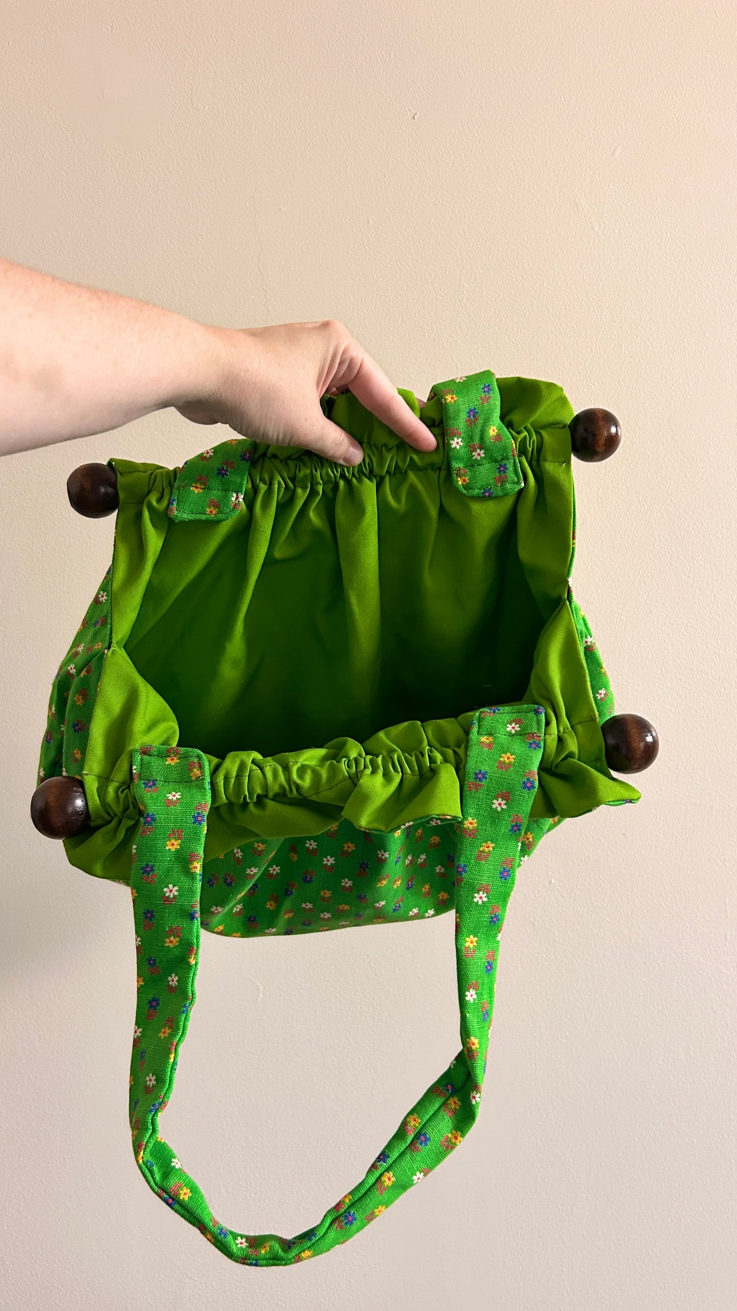 1960s green floral handbag