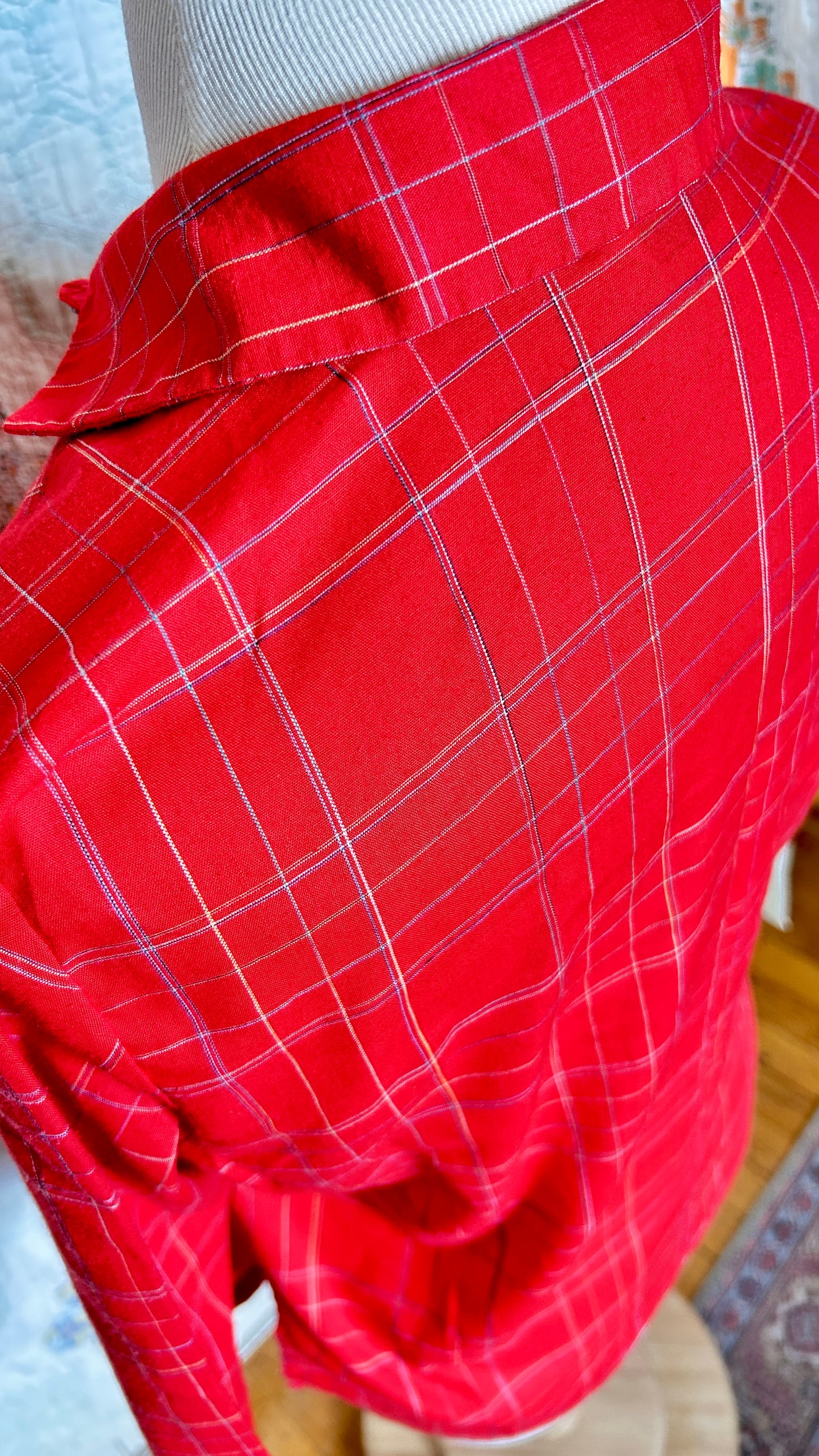 1970s red plaid button-down top, sz. medium