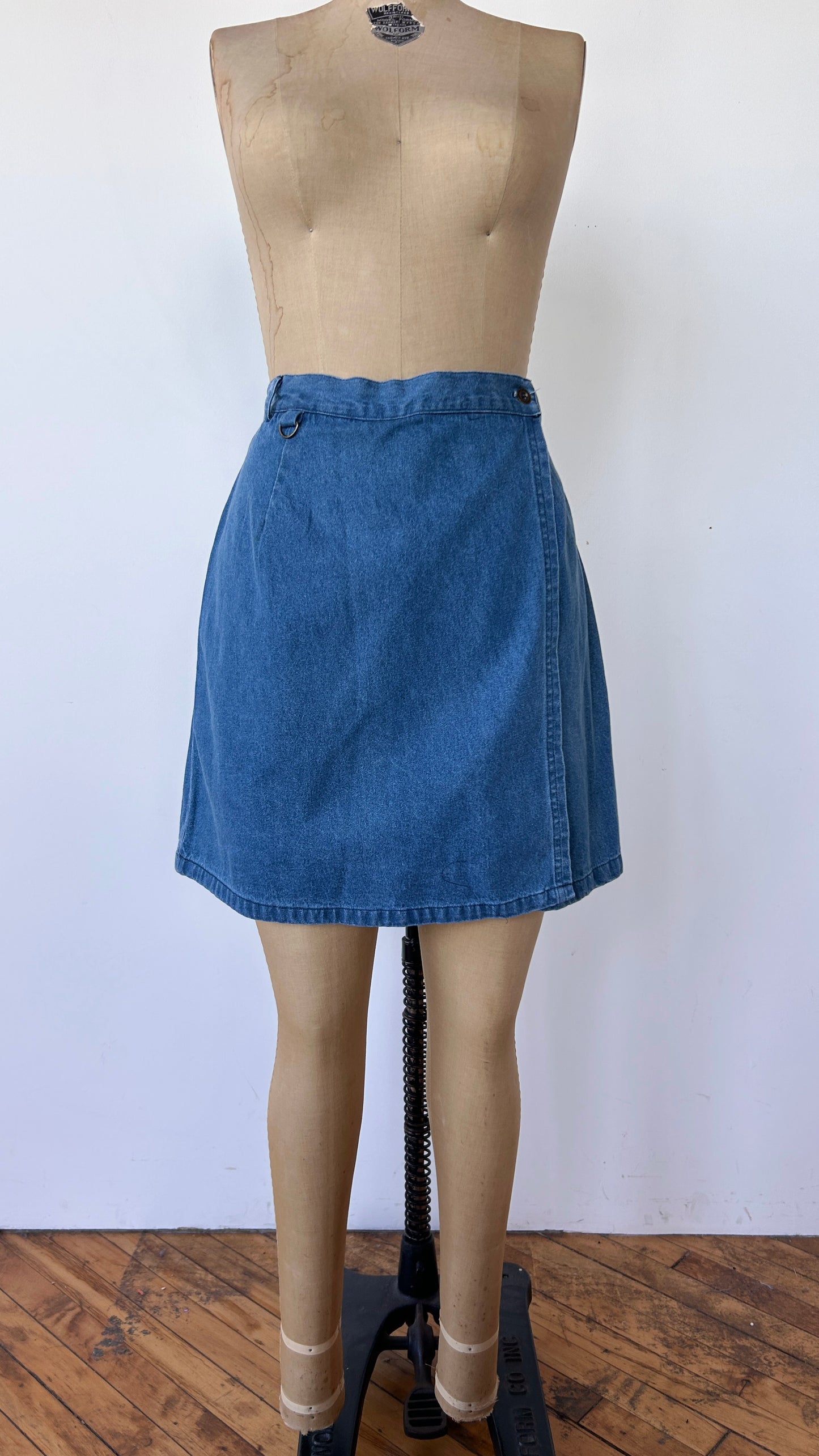 1990s denim mini skort, sz. medium