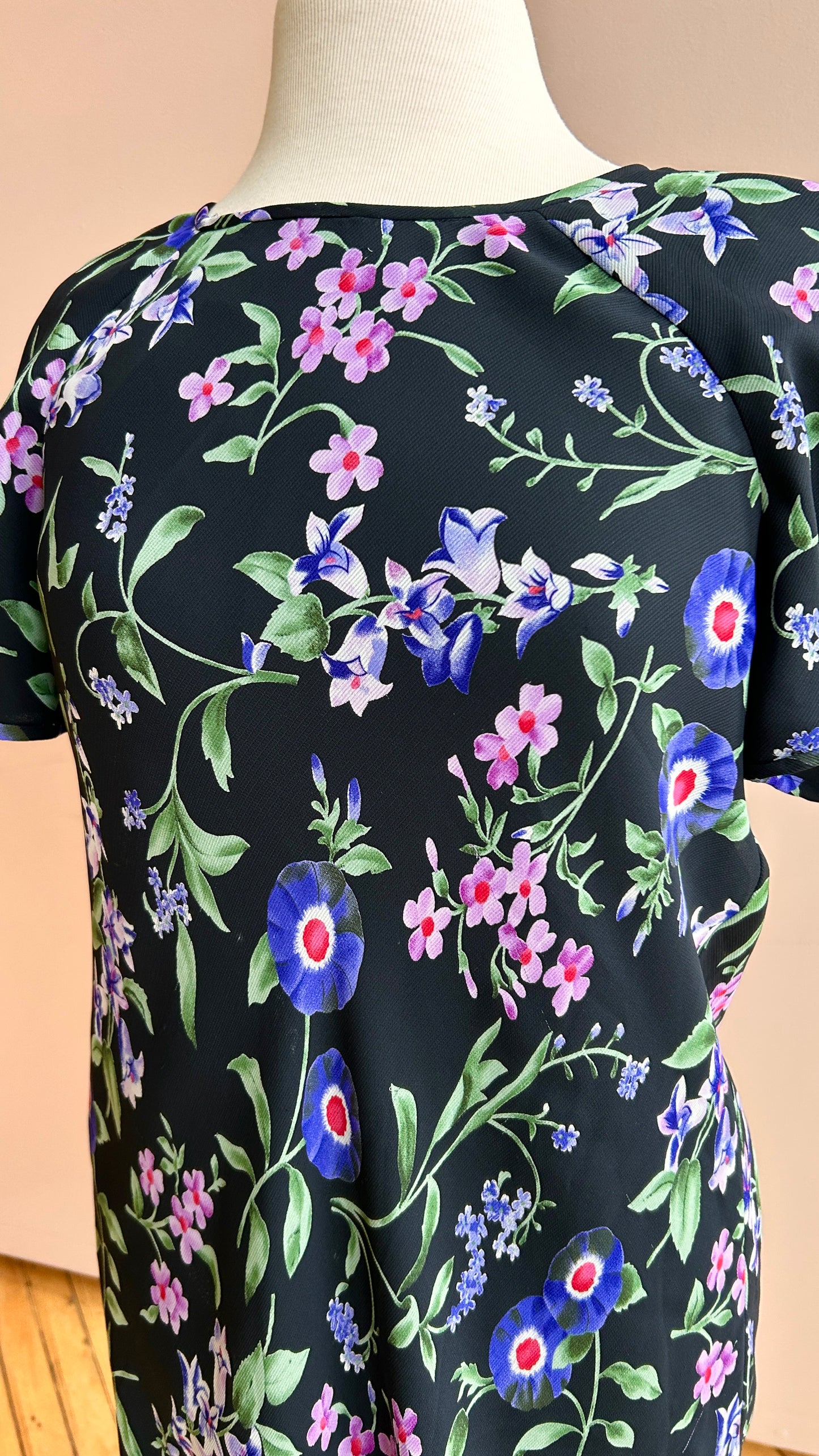 1990s black, purple, + pink floral mini dress, sz. large/XL