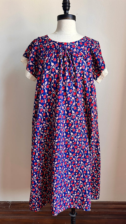 1970s navy + red floral prairie dress, sz. large/XL