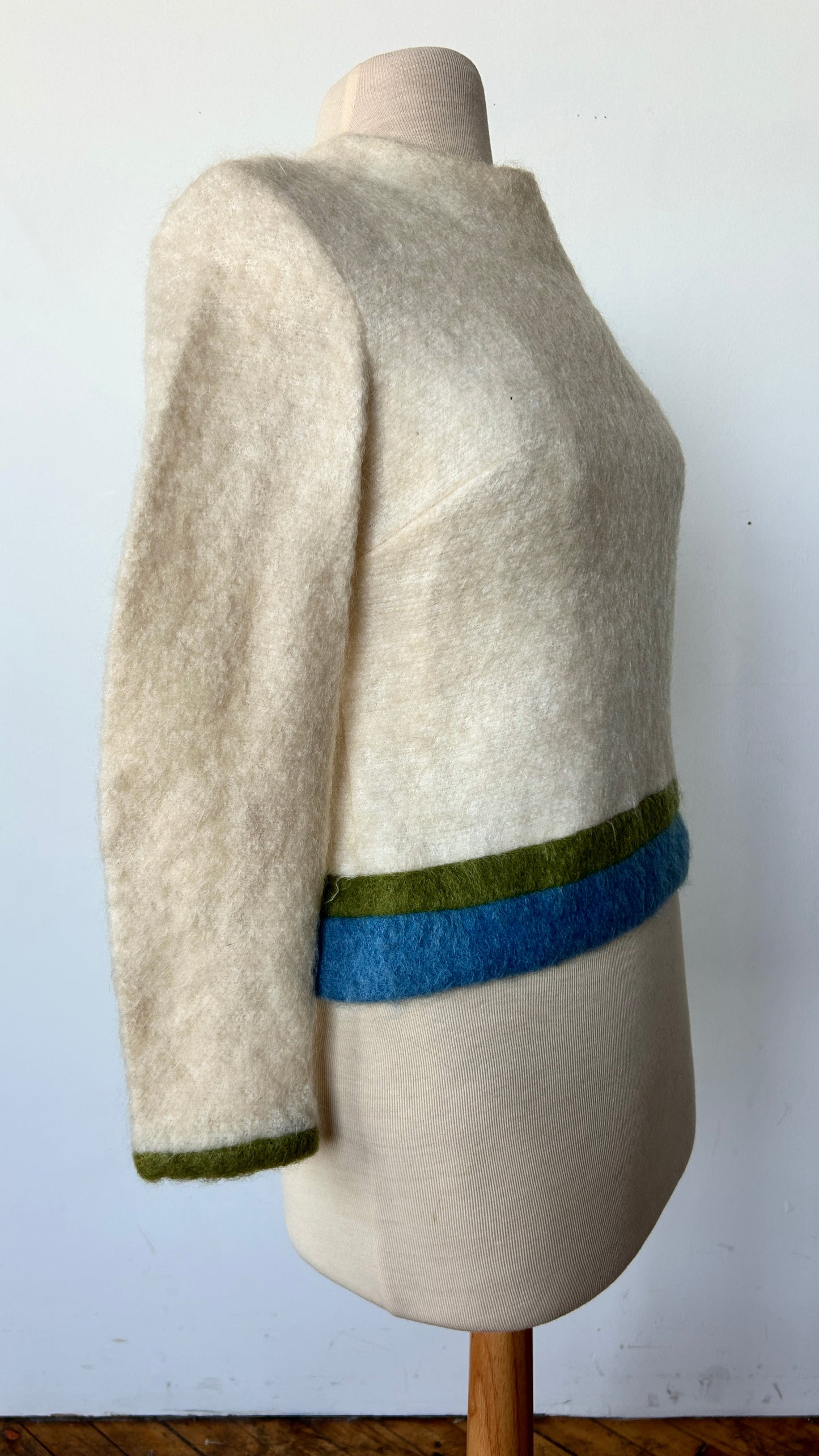 1960s cream wool sweater, sz. small/medium