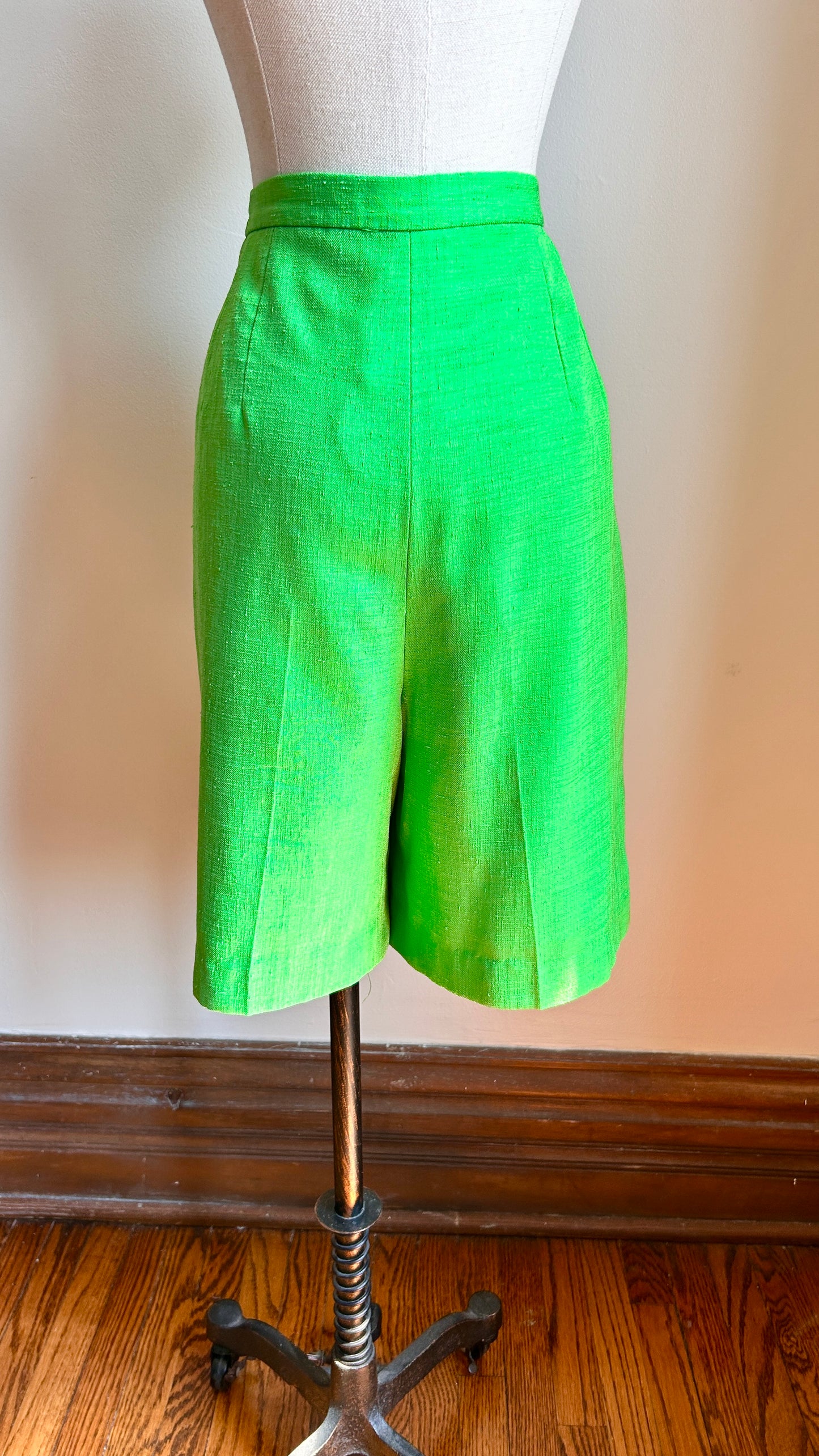 1980s electric green high-waisted shorts, sz. medium/large