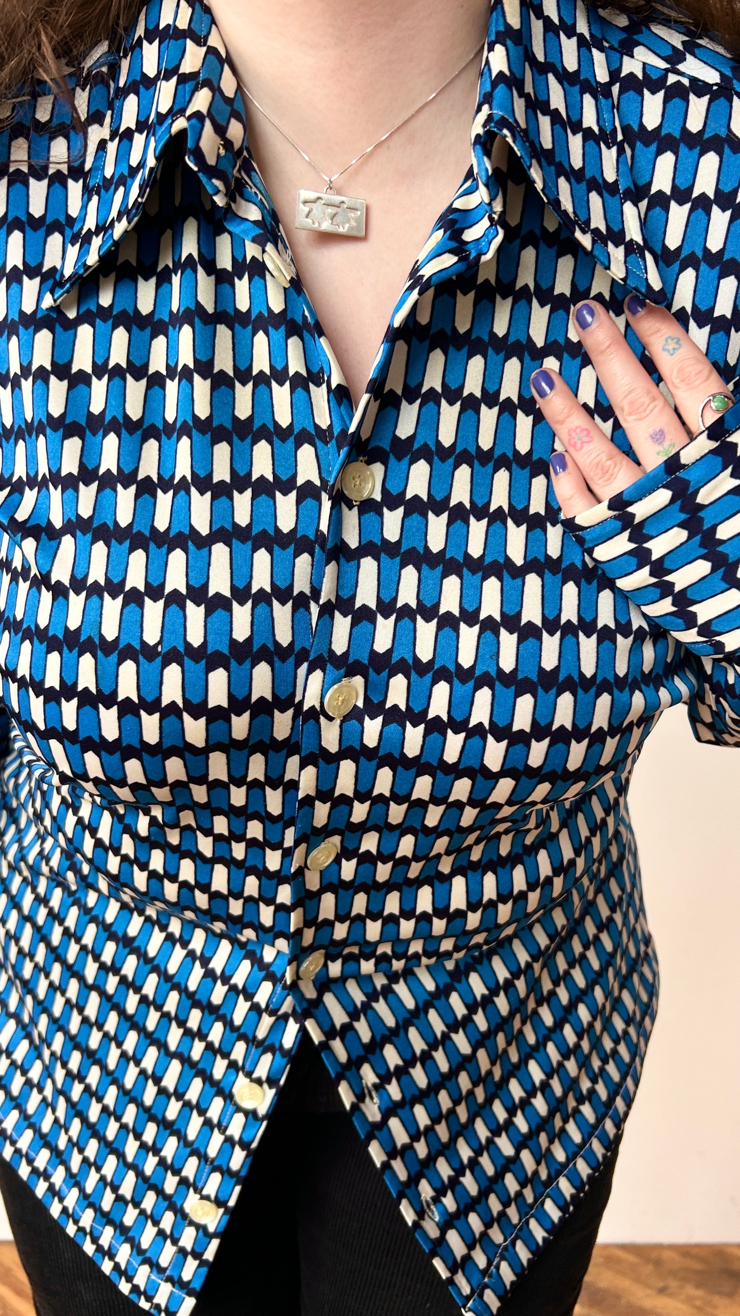 1970s blue + white geometric pattern disco shirt, sz. 3X