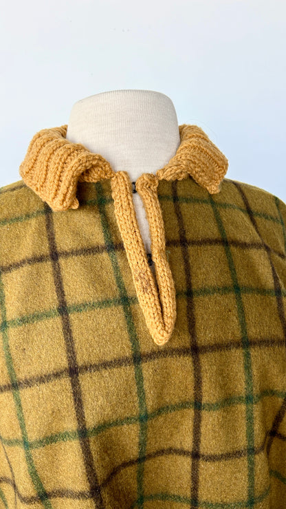 1970s green plaid wool cape, open size