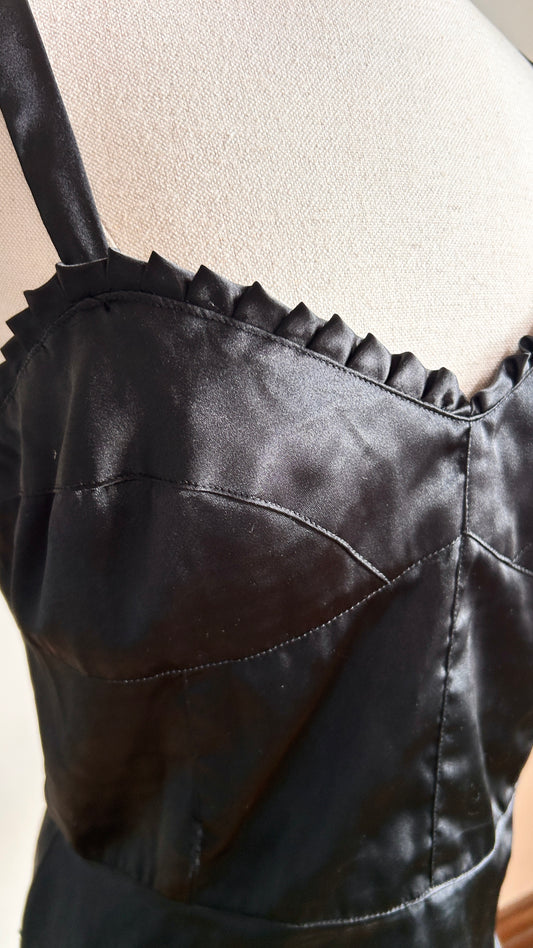 2000s black satin ruffled tank top, sz. medium