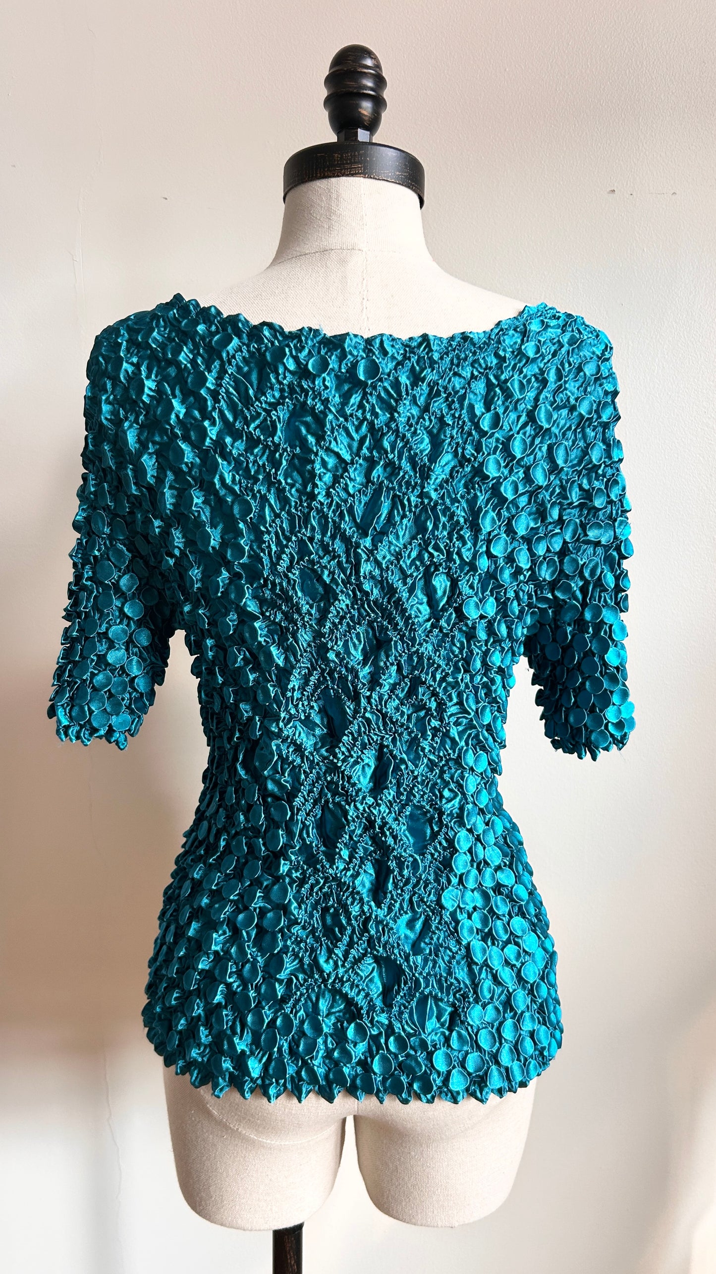 1990s teal popcorn top, sz. medium/large
