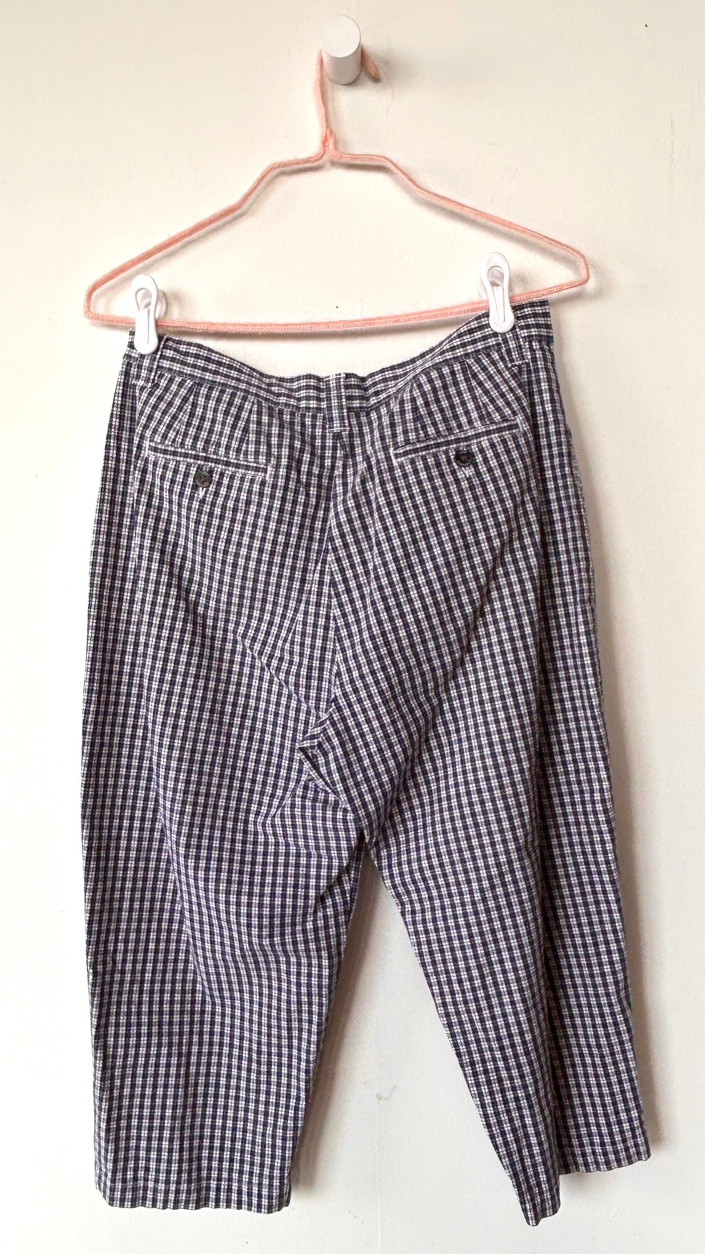 1990s blue + white plaid capri pants, sz. medium