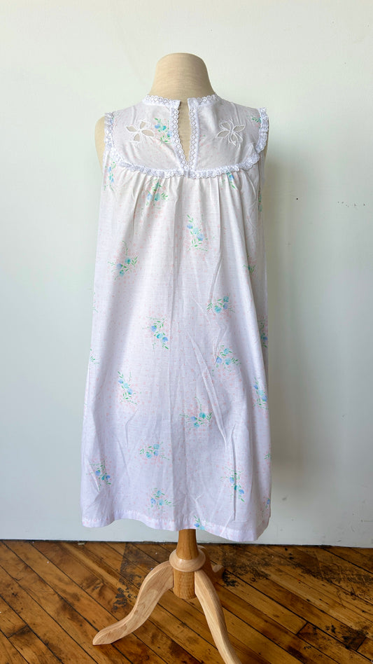 1980s white floral nightgown, sz. medium