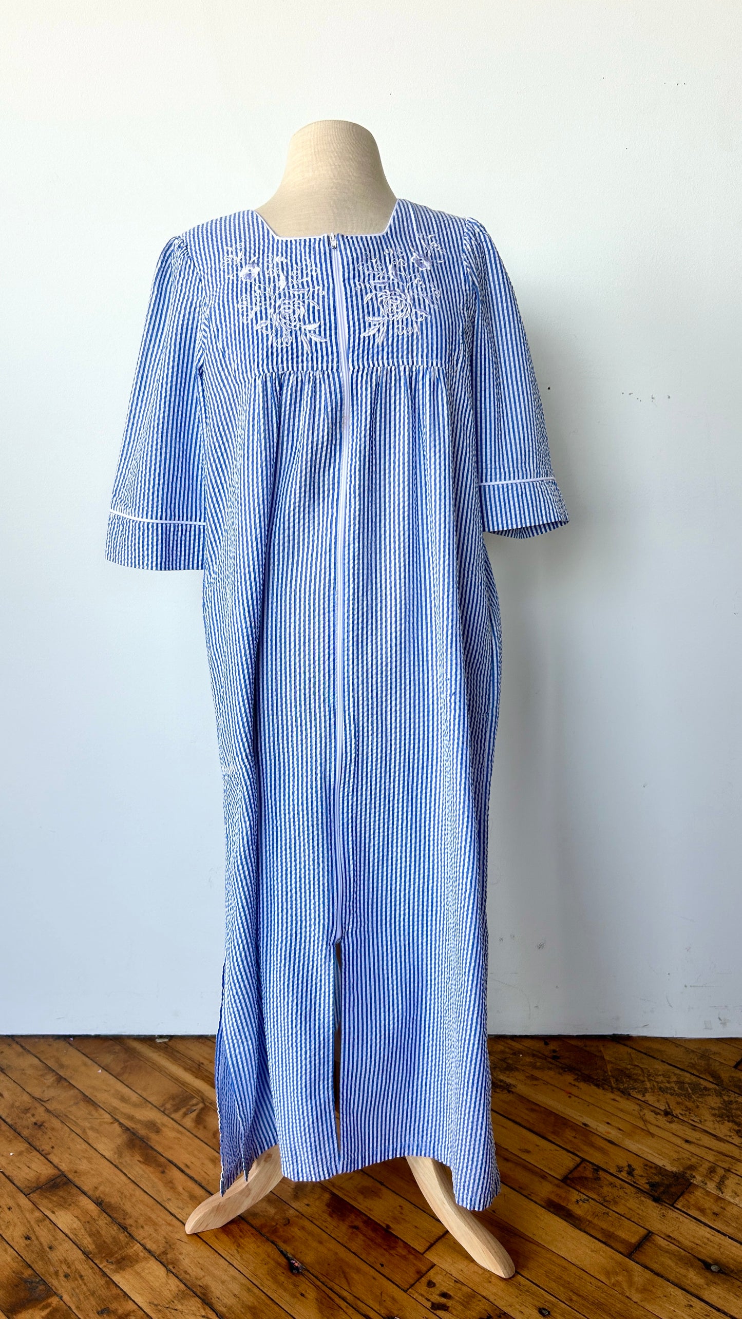 1990s blue striped nightgown, sz. medium