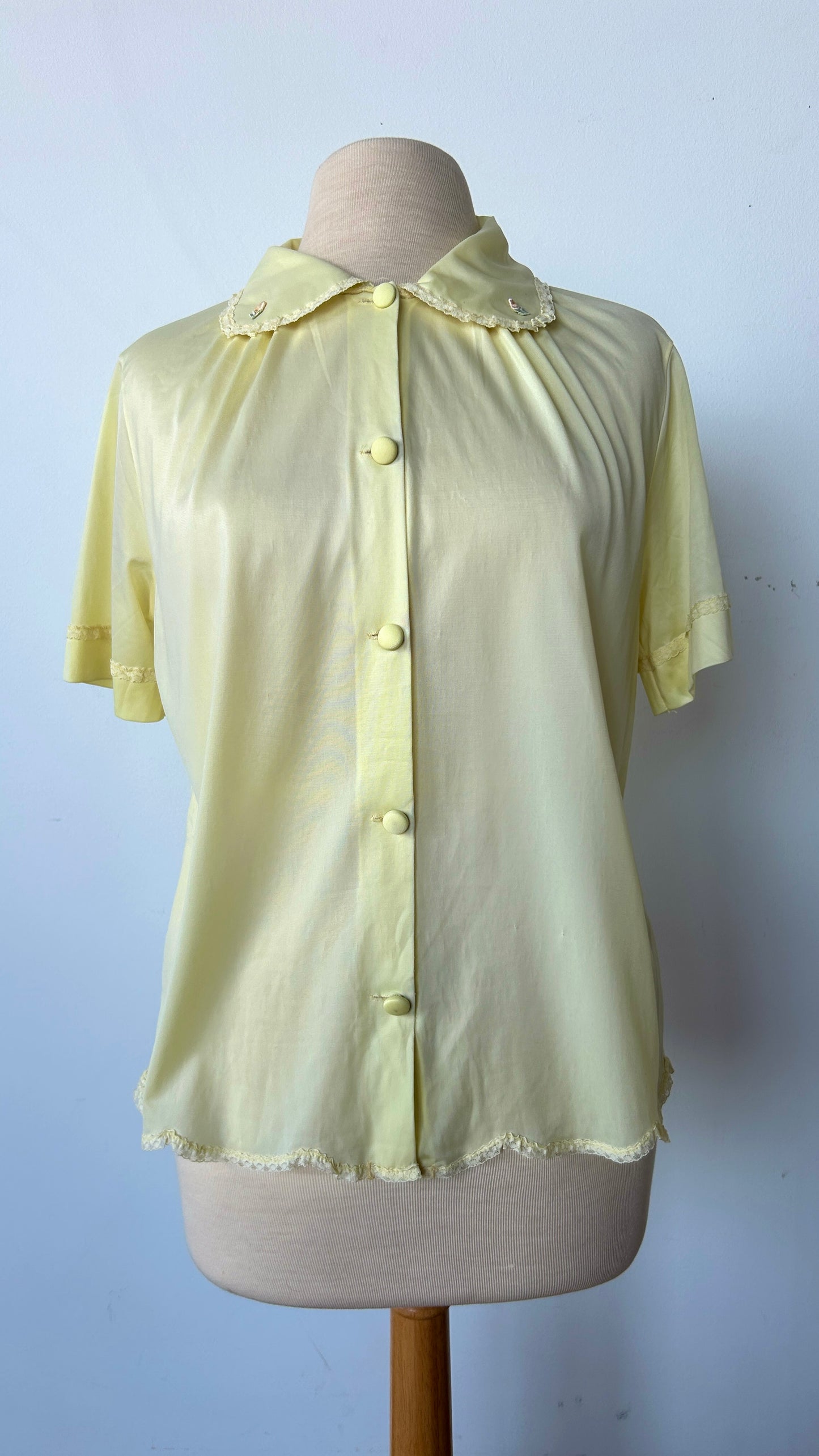 1970s butter yellow blouse, sz. large