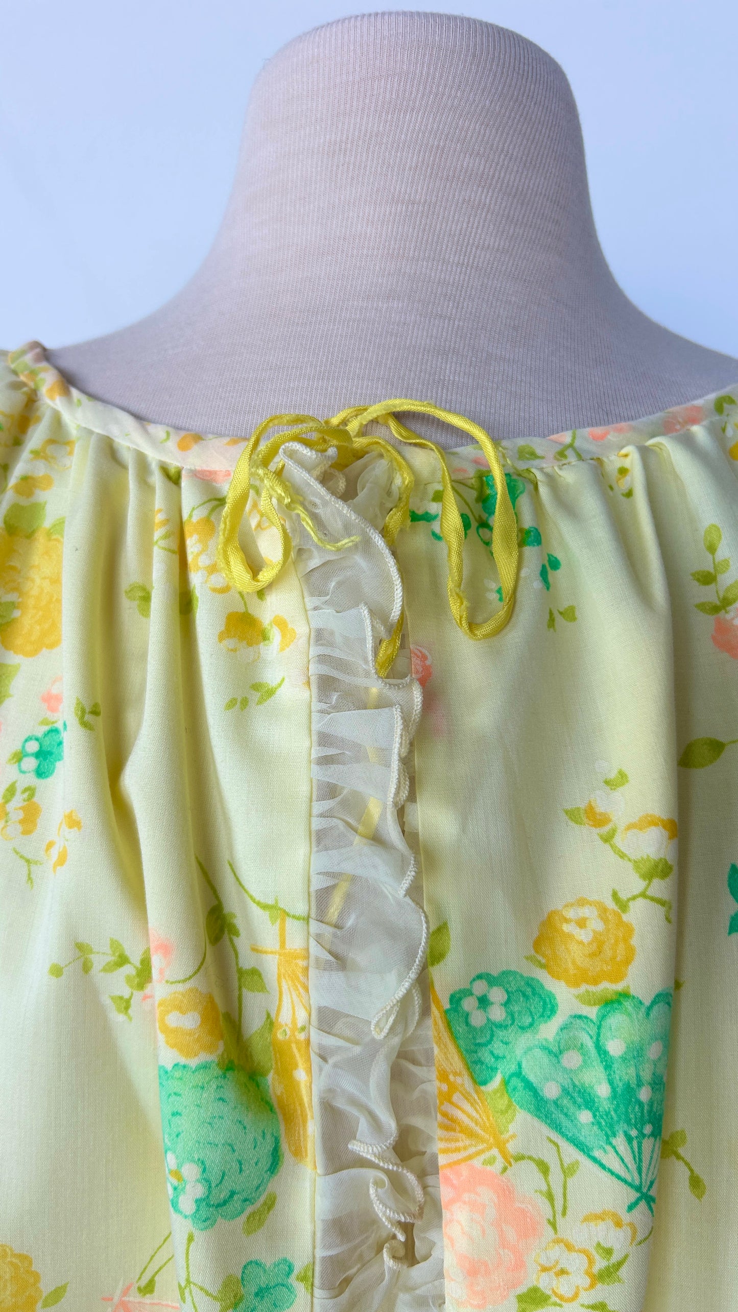 1960s yellow floral + fan house dress, sz. 1X/2X