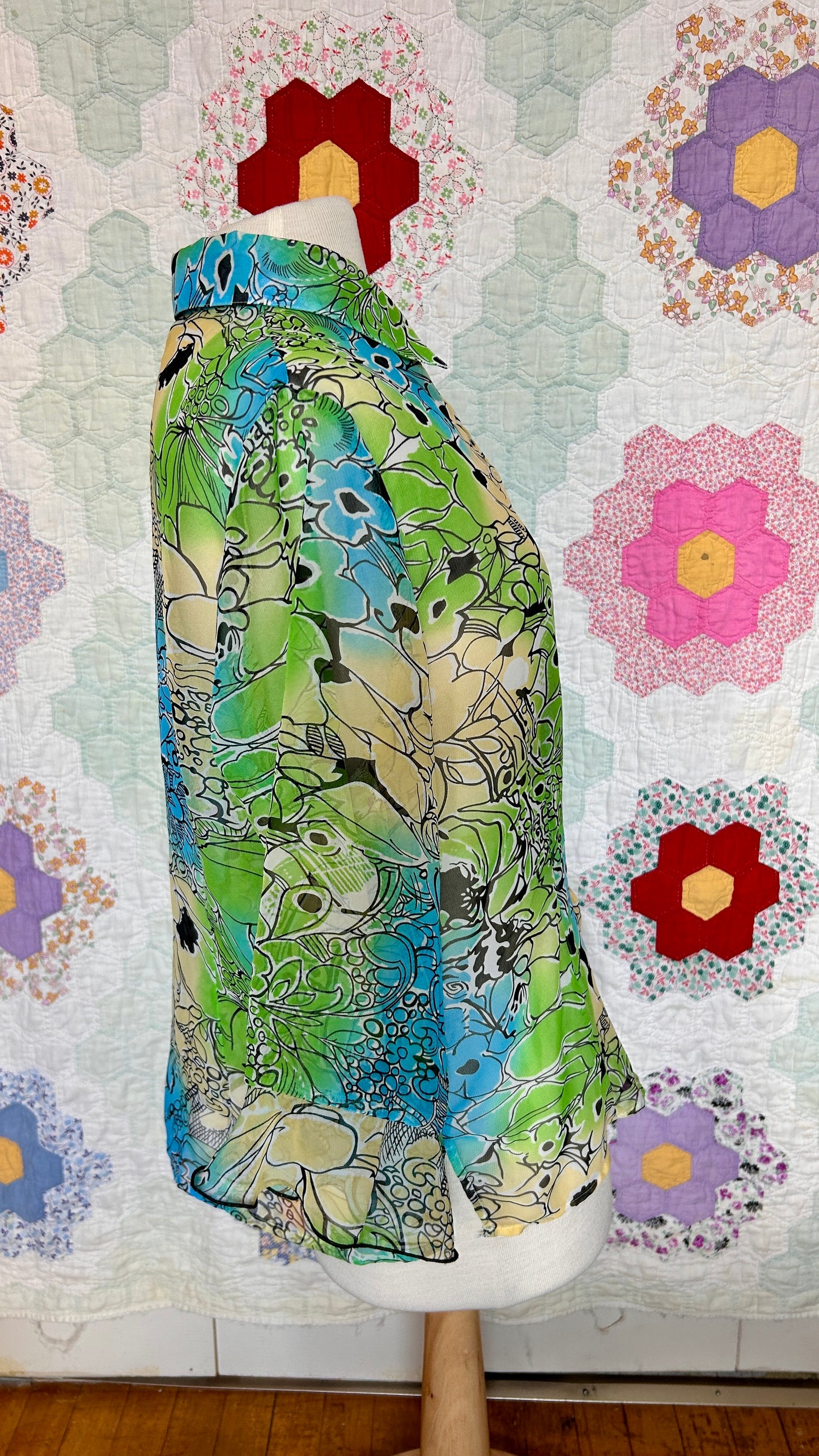 1990s sheer blue + green floral top, sz. large/XL