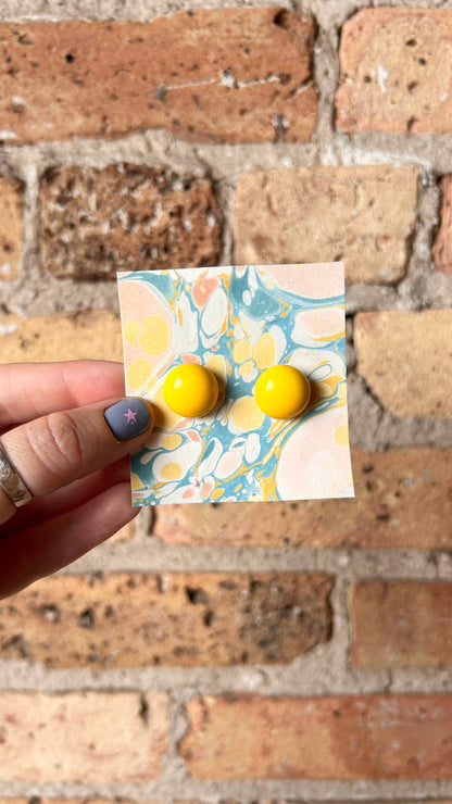 vintage yellow circle stud earrings